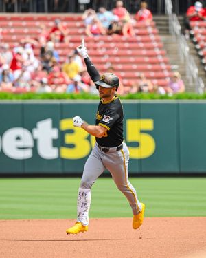 Image post by @Pirates on Twitter