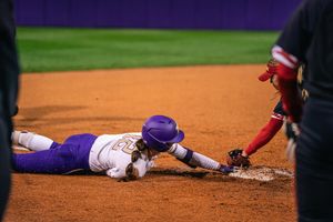 Image post by @uwsoftball on Instagram
