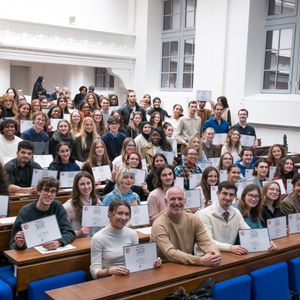 Image post by @univcatholille on Instagram