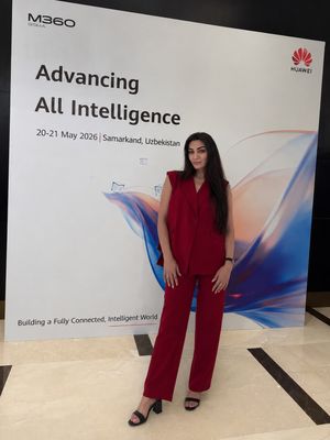 Image post by @zarinamunavarzadeh_official on Instagram