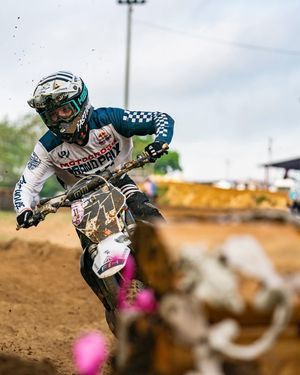 Image post by @dayinthedirtdownsouth on Instagram