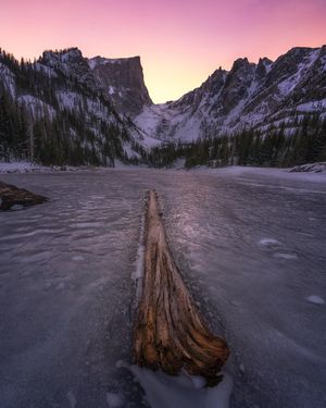 Image post by @nationalparkscollective on Instagram