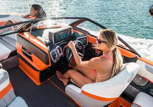 Image post by @malibuboats on Instagram