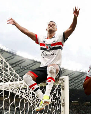 Image post by @saopaulofc on TikTok