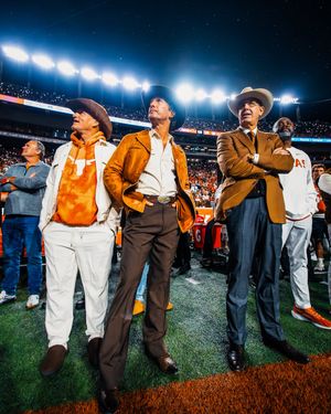 Image post by @TexasLonghorns on Twitter