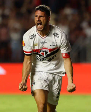 Image post by @saopaulofc on TikTok
