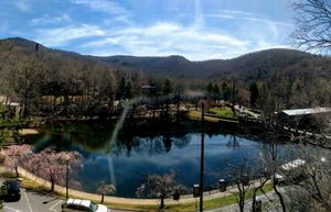 Image post by @montreat on Instagram