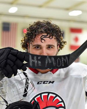 Image post by @hockeyhousepod on Instagram