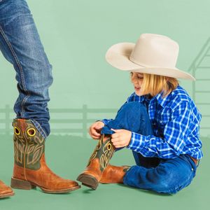 Image post by @justinboots_ on Instagram