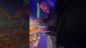 Video post by @vibinwithvannoys on YouTube