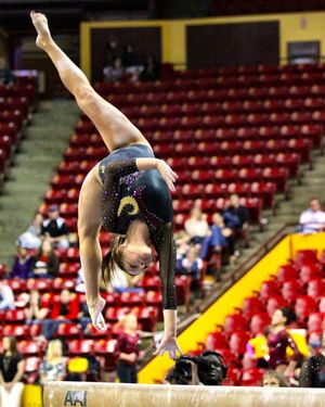 Image post by @ariannagrainey on Instagram