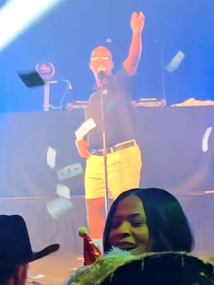 Video post by @carolina_mic on TikTok