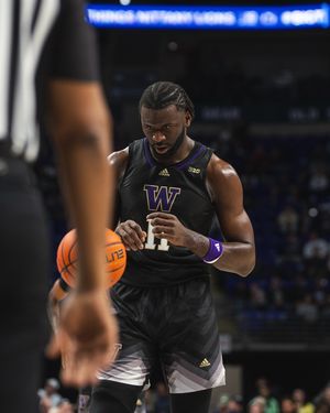 Image post by @uw_mbb on Instagram