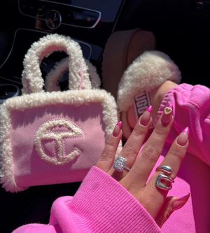 Image post by @ugg on Instagram
