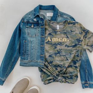 Image post by @shopfillyflair on Instagram