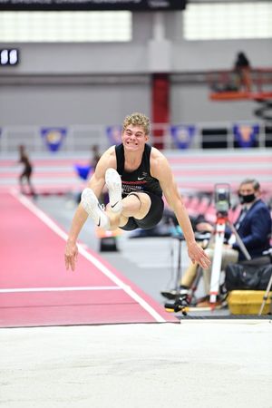 Image post by @UGATrack on Twitter