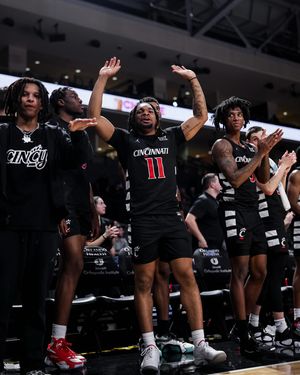 Image post by @gobearcatsmbb on Instagram