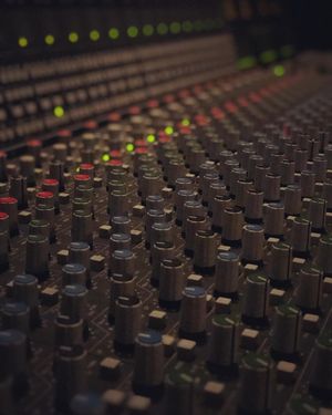 Image post by @jesseraymix on Instagram