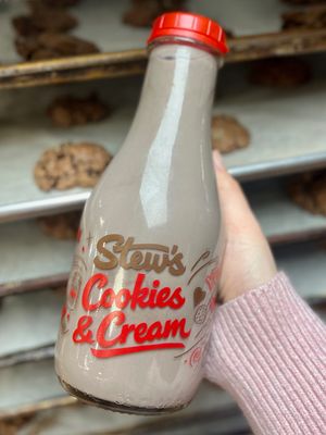Image post by @stewleonards on Instagram
