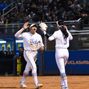 Image post by @uclasoftball on Instagram