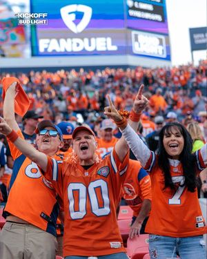 Image post by @Broncos on Twitter