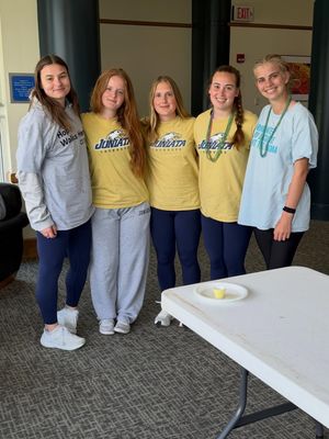 Image post by @juniatawlax on Instagram