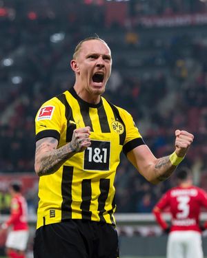 Image post by @blackyellow on Instagram