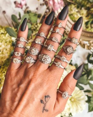 Image post by @maejeanvintage on Instagram