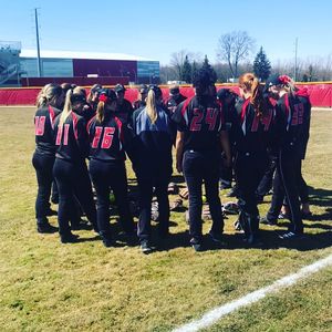 Image post by @davenportsoftball on Instagram