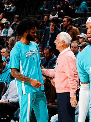 Image post by @hornets on Instagram