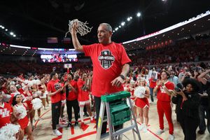 Image post by @UHCougarMBK on Twitter