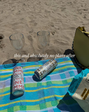 Image post by @unefemmewines on Instagram