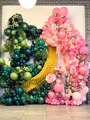 Image post by @balloons_by_victoria_dz on Instagram
