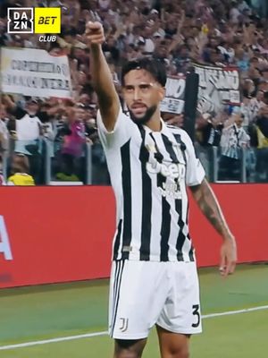 Image post by @dazn_it on Instagram