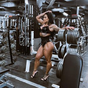 Image post by @figen.sahin_ifbbpro on Instagram