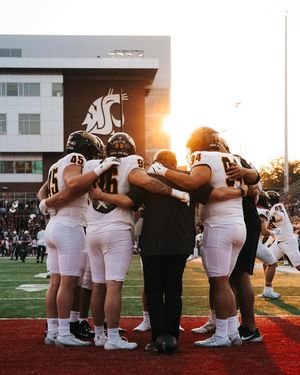 Image post by @createdbykennaa on Instagram