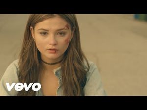 Video post by @thehayleykiyokovevo on YouTube