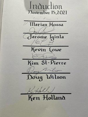 Image post by @HockeyHallFame on Twitter