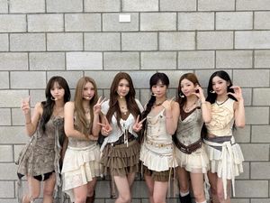 Image post by @purplekiss_official on Instagram