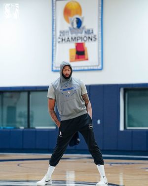 Image post by @dallasmavs on Instagram