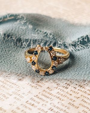 Image post by @maejeanvintage on Instagram