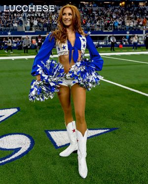 Image post by @dccheerleaders on Instagram