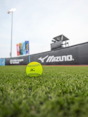 Image post by @mizunofastpitchusa on Instagram