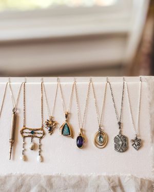 Image post by @maejeanvintage on Instagram