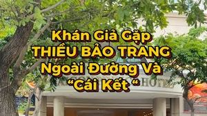 Video post by @thieubaotrangofficial6150 on YouTube