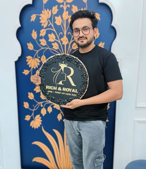 Image post by @richandroyalsalon on Instagram