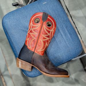 Image post by @tonylamaboots on Instagram
