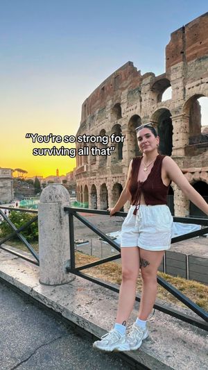 Video post by @hollylatiolais on TikTok