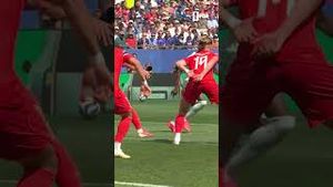 Video post by @FOX Soccer on YouTube