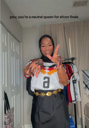 Video post by @doseofkhadija on TikTok